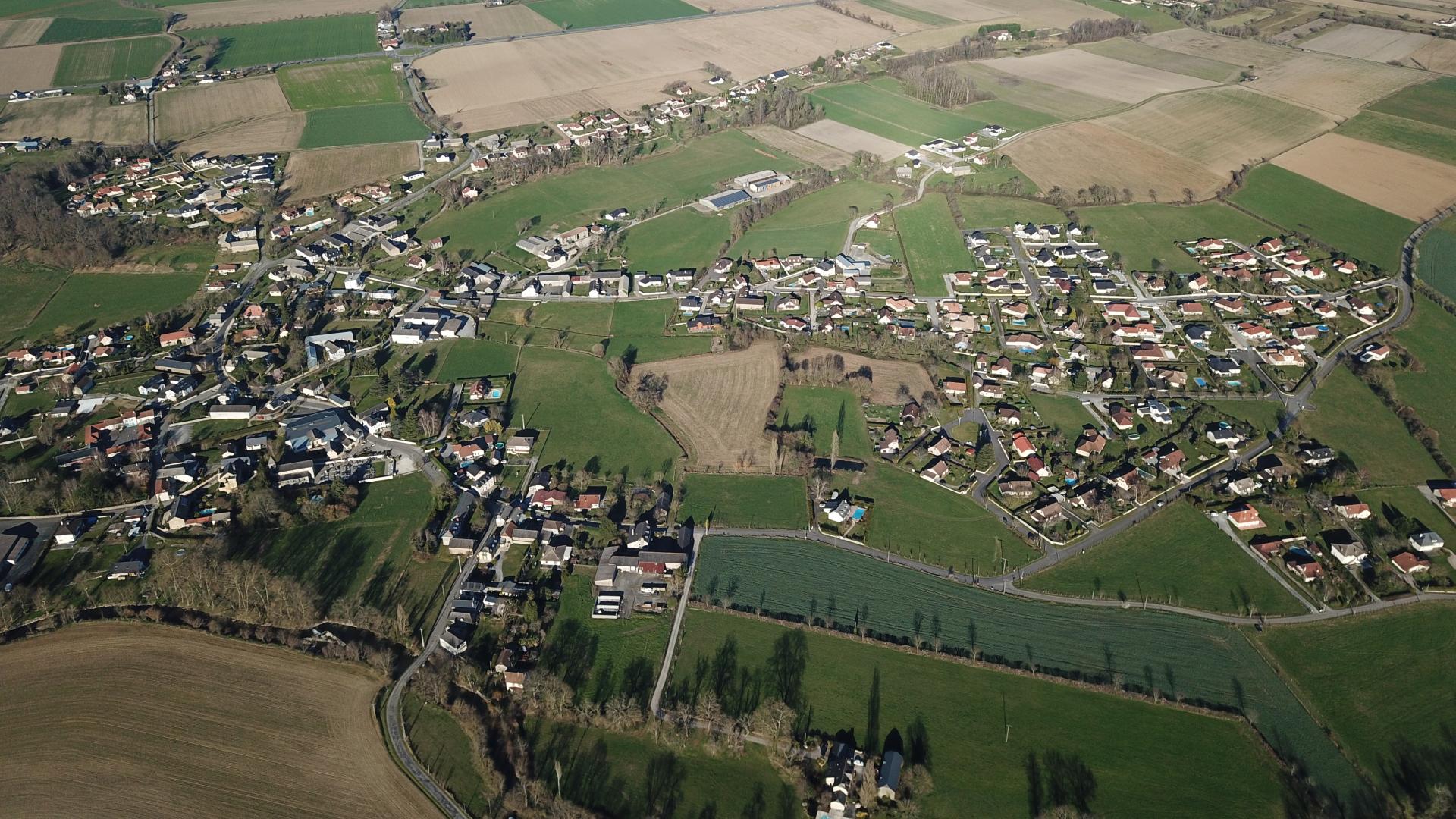 Vue du ciel Artigueloutan